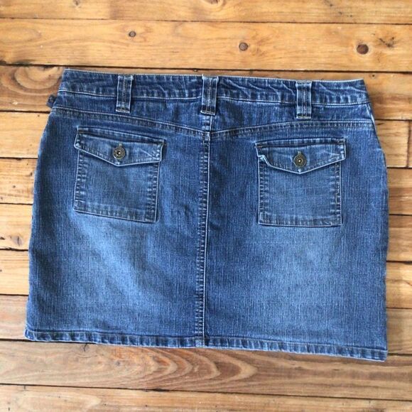 Razzle Dazzle Blue Denim Utility Mini Skirt Size 11 Juniors Y2K Pockets Casual - Picture 3 of 9